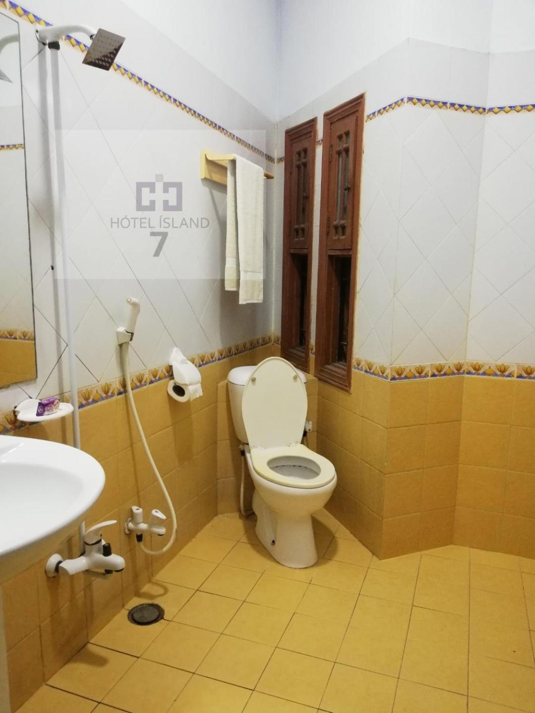Hotel 7Island Карачи Экстерьер фото